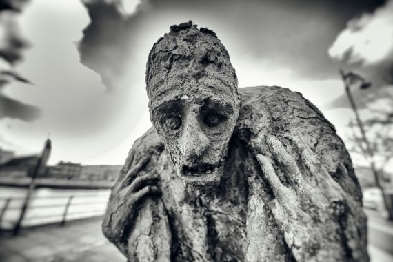 creepy statue